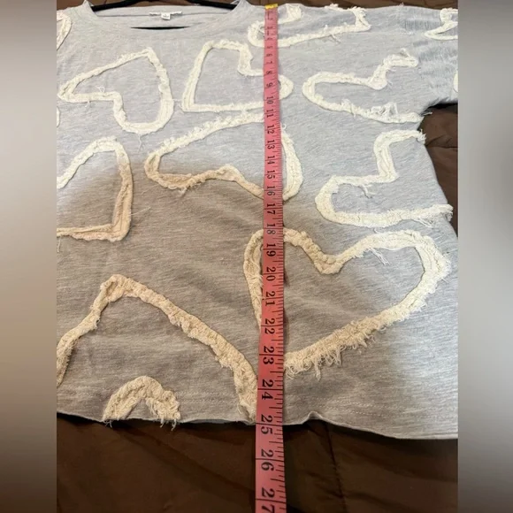 New!! Oli & Hali Gray Sweatshirt with Cream Heart Details - Picture 5 of 7